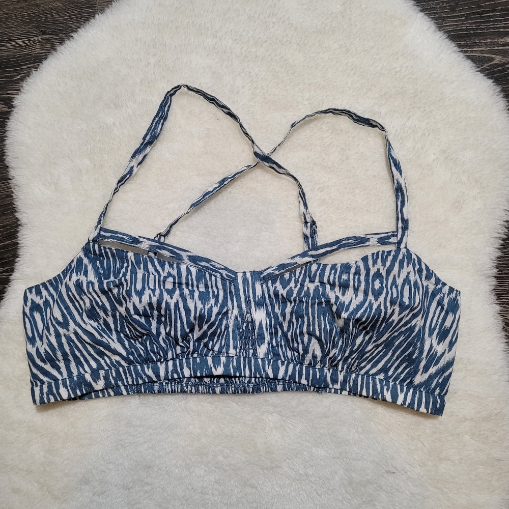 Anthropologie Pilcro Surf Bra Top In Ikat Blue And White Print Size M - Picture 7 of 12